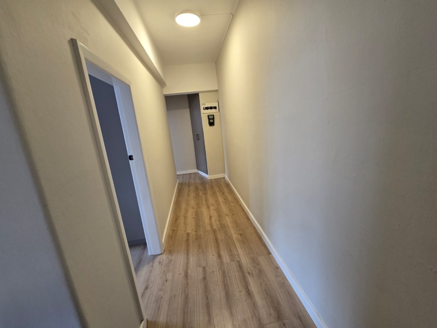To Let 2 Bedroom Property for Rent in Sea Point Western Cape
